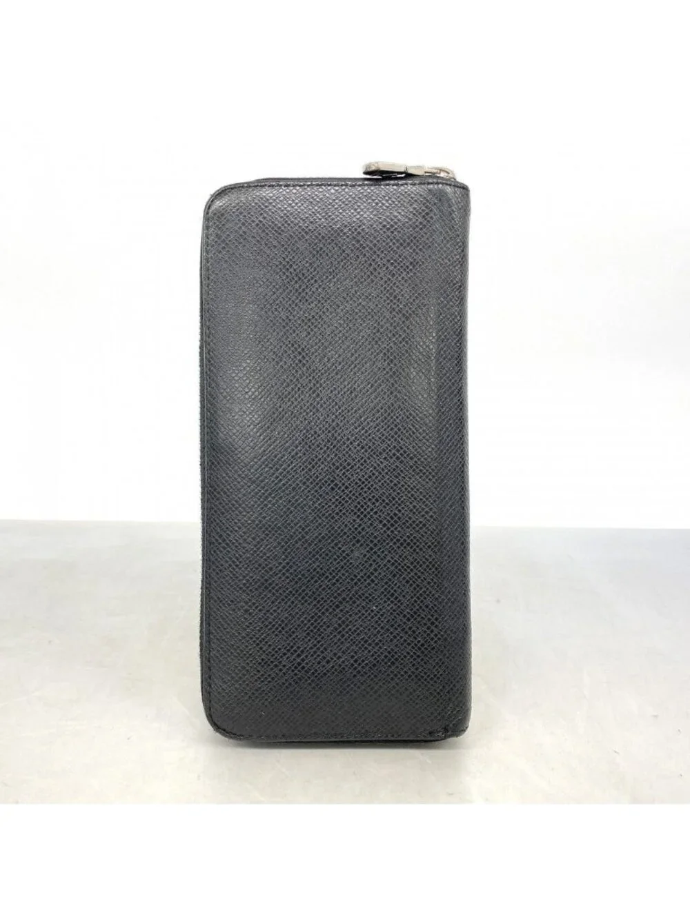 Louis Vuitton Wallet Taiga Zippy Vertical Noir